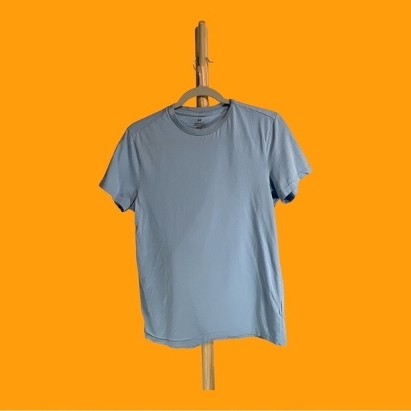 2 for $20 H&M Solid Sky Blue & Slate Blue Short Sleeve T-Shirts, Size XS - Picture 3 of 10